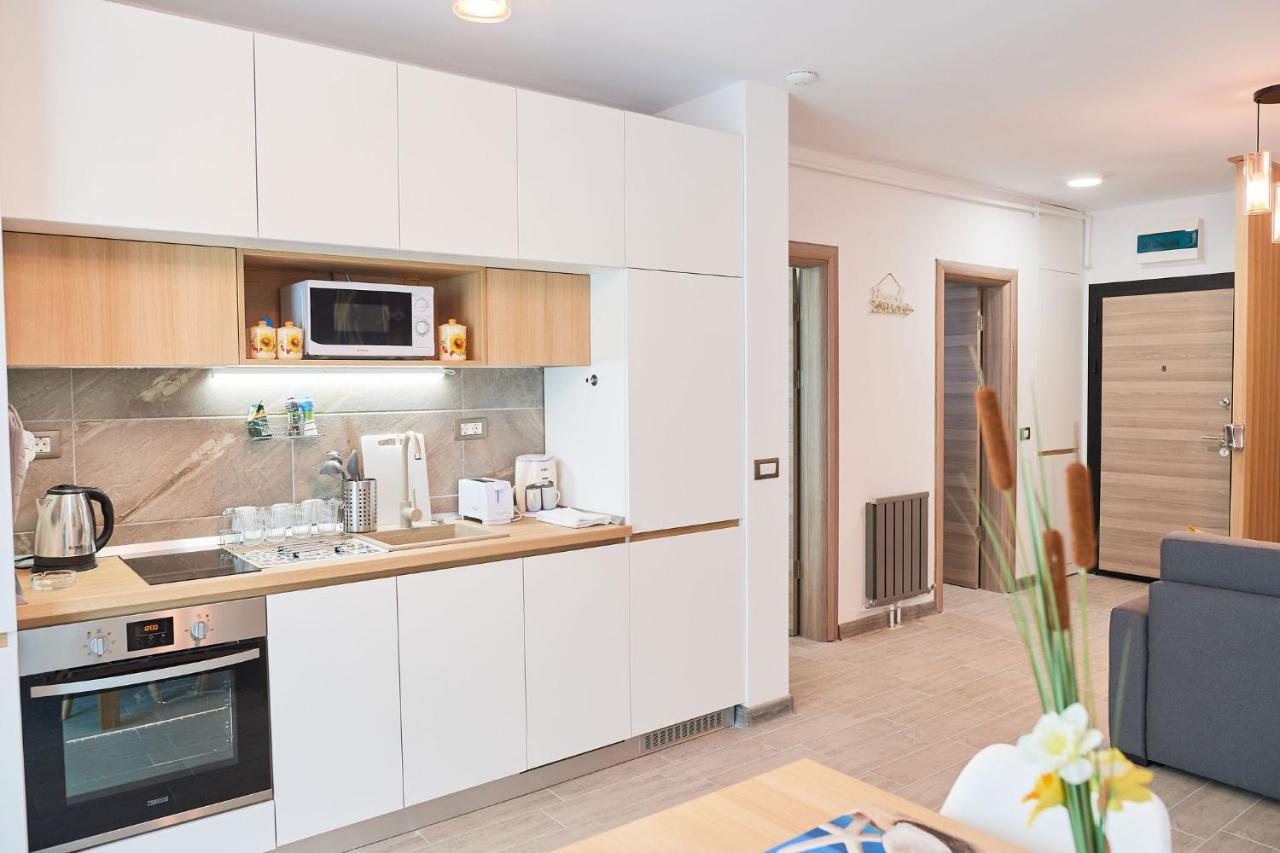 Opal Luxury Apartment 92 Spa N Pool Beach Resort Năvodari Exteriör bild