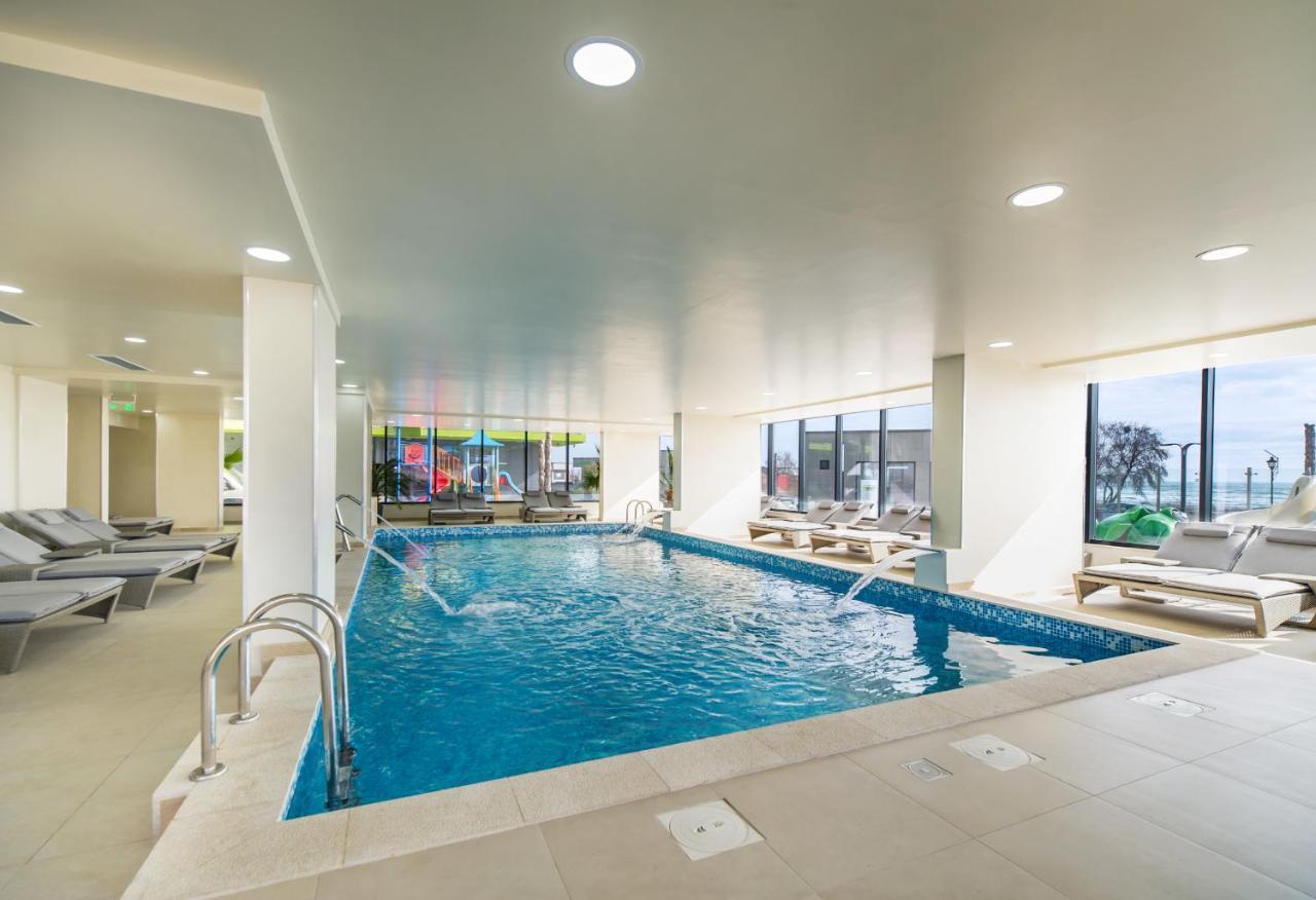 Opal Luxury Apartment 92 Spa N Pool Beach Resort Năvodari Exteriör bild